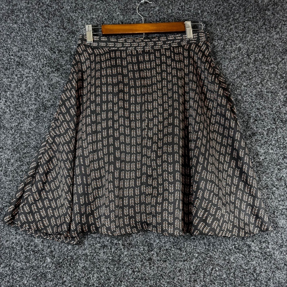LOFT Ann Taylor Black Pink‎ Chevron Arrow Print A-Line Skirt Size 0 Flare Mini